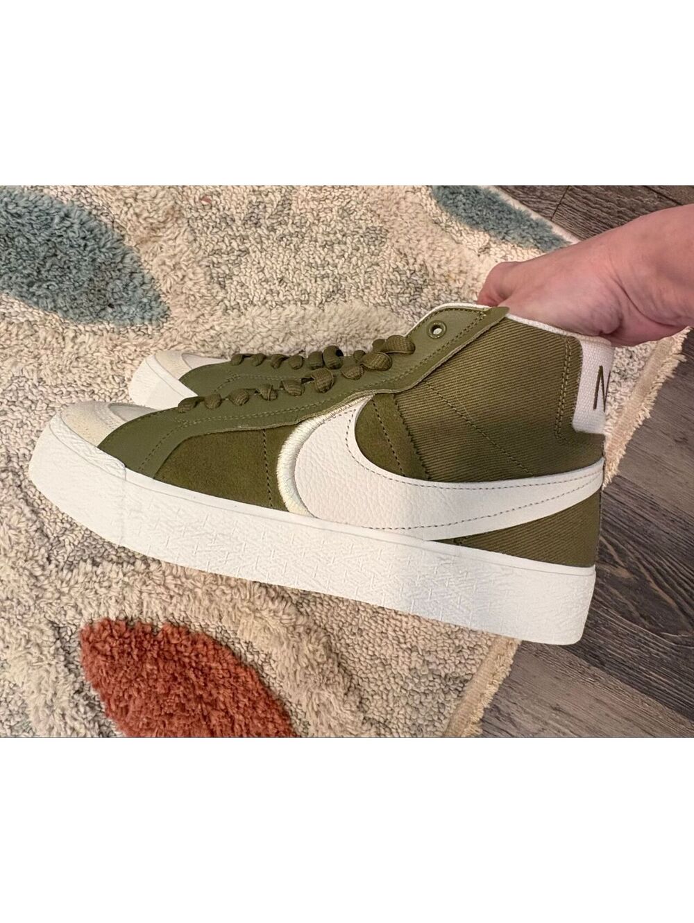 Nike SB Zoom Blazer Mid Premium Plus Men’s 9.5 Women’s 11